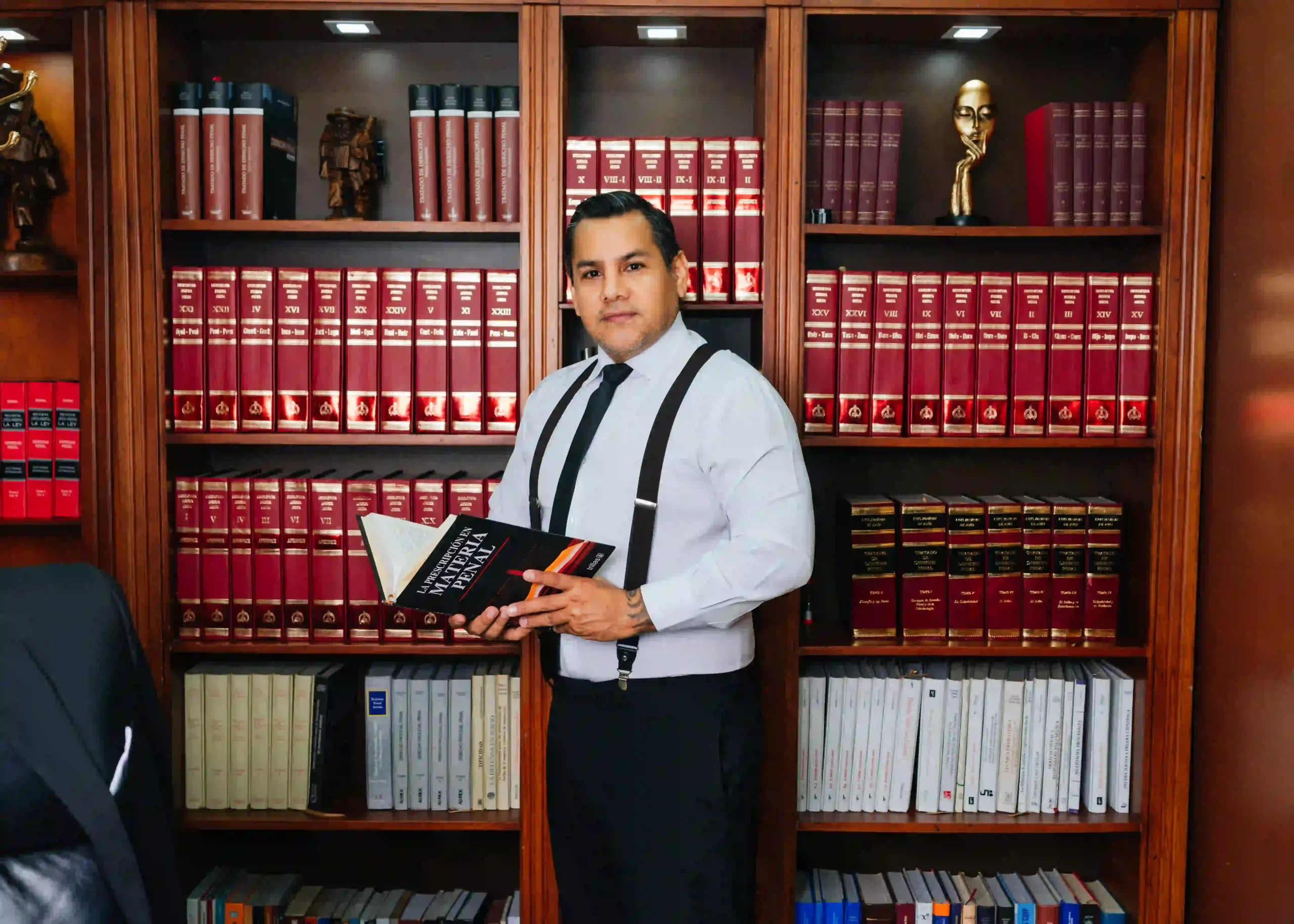 Ab. MArcos Solís Vídeo